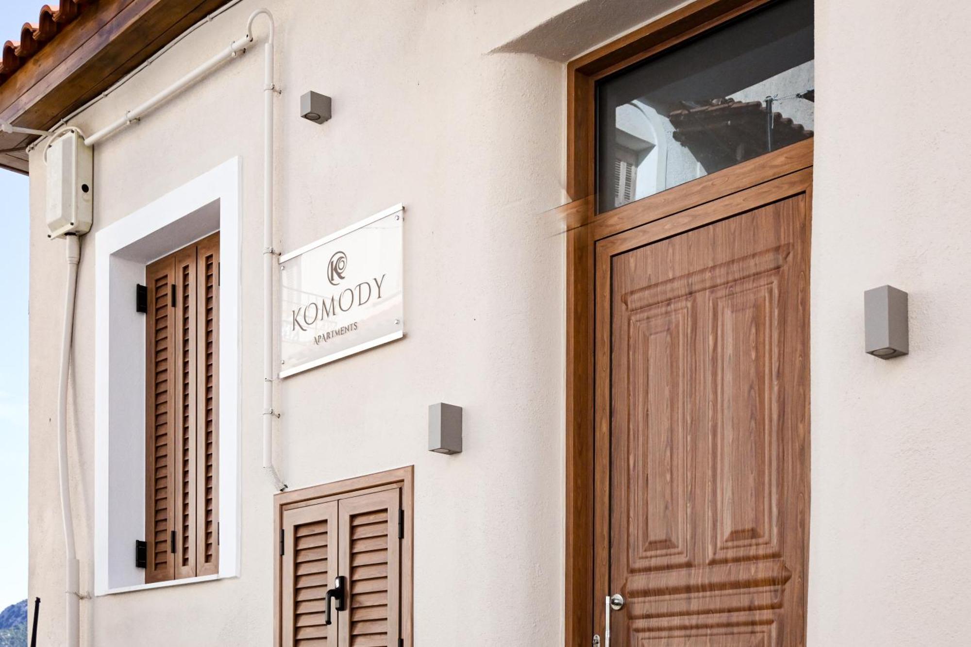 Komody Delphi Exterior foto